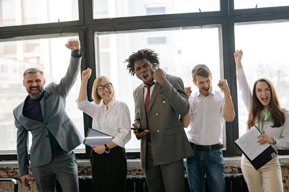 How a Clean Workplace Improves Employee Retention and Recruitment illustration